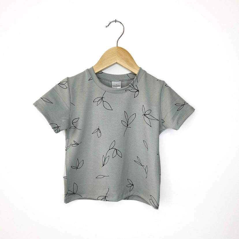 SALE! Youth Basic Printed Tee Shirt - Posh & Cozy