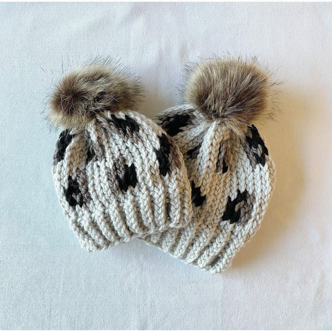 Knit Pom Pom Toque - Posh & Cozy